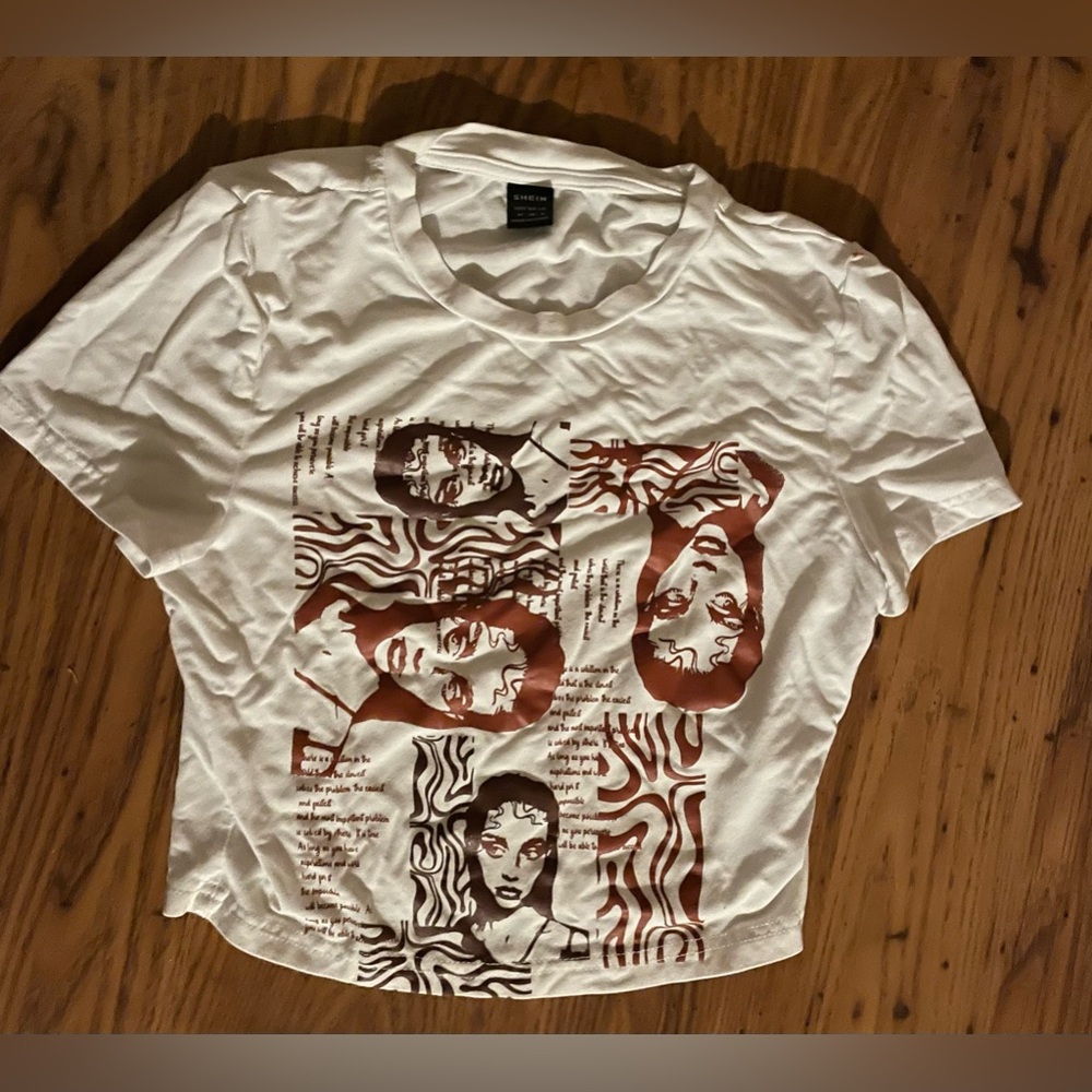 Shein unique abstract figure graphic crop shirt sleeve soft top